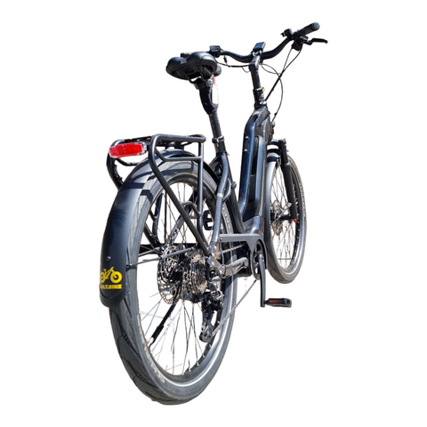 Fahr mit Stil und Komfort dank dem Flyer Upstreet 7.10 - das E-Bike der Extraklasse!