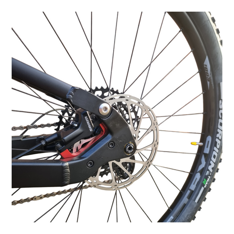 Trail oder All-Mountain? Mit dem Fantic XTF 1.5 Fully bist du auf jedem Terrain der Boss!