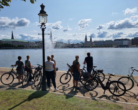 Mit dem E-Bike durch Hamburg: Spaß und Sightseeing pur!