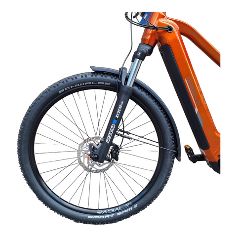 Der Hingucker auf zwei Rädern: Das Greens Corwen F750 in dark orange!