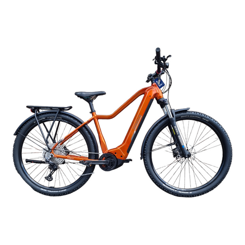 Der Hingucker auf zwei Rädern: Das Greens Corwen F750 in dark orange!
