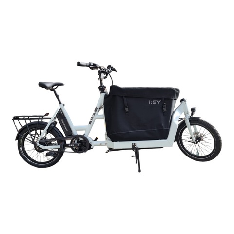„Entdecke das i:SY Cargo Maxi: 60 cm Ladefläche und ein Motor, der selbst den schwersten Einkauf mit einem Lächeln meistert!“