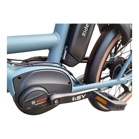 Urban Blue und braune Komponenten – So stylisch kann ein E-Bike sein! Entdecke das I:SY XXL N3.8 ZR B!